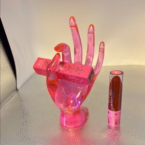 Jeffree Star Lipstick - Vibrant Red